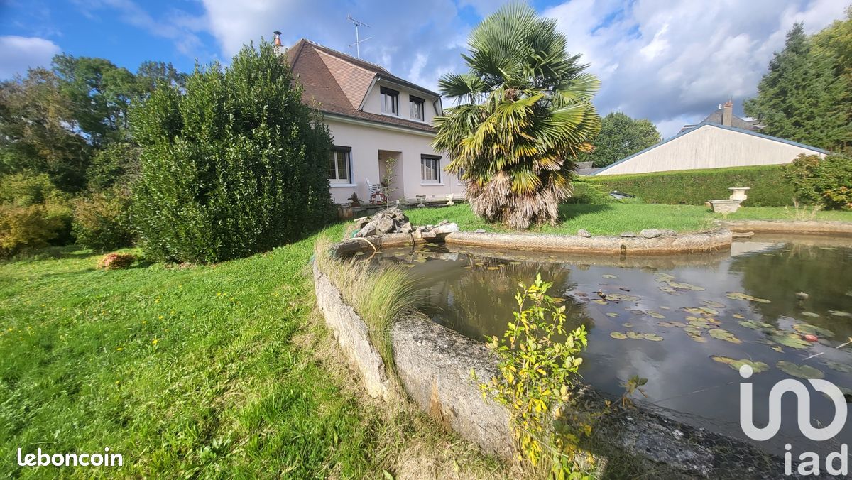 Дом с 4 спальнями в Шеси, Франция № 236323