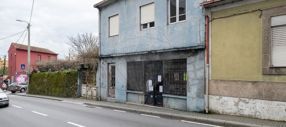 Casa de 3 dormitorios en Rio Tinto, Portugal No. 27729 3