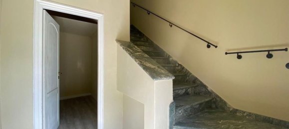 2 bedrooms Apartment in Forte dei Marmi, Italy No. 371020 5