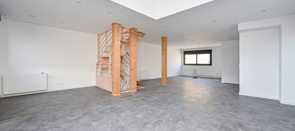 3 bedrooms Duplex in Montreuil, France No. 180400 21