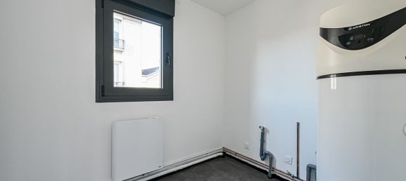 3 bedrooms Duplex in Montreuil, France No. 180400 9