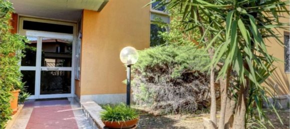 3 bedrooms Apartment in Rome, Italy No. 379521 26