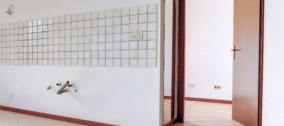 3 bedrooms Apartment in Rome, Italy No. 379521 5