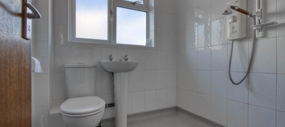 4 bedrooms Commercial property in Taunton, United Kingdom No. 13678 25