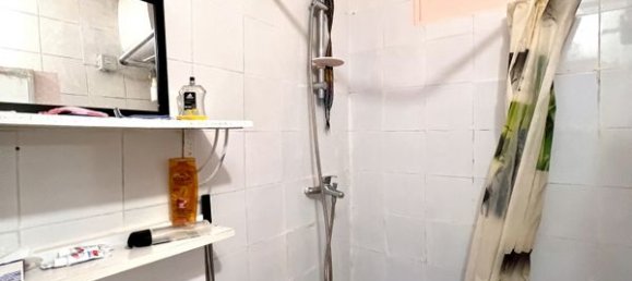 1 bedroom Apartment in Saint-Denis, France No. 187054 5