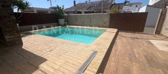 3 bedrooms House in Alicante, Spain No. 148881 5