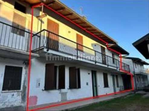 Apartamento T2 em Somma Lombardo, Italy N.º 261028