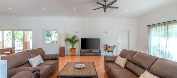 5 chambres villa à vendre à Pattaya, Chonburi, Eastern Thailand, Thailand № 63377 16