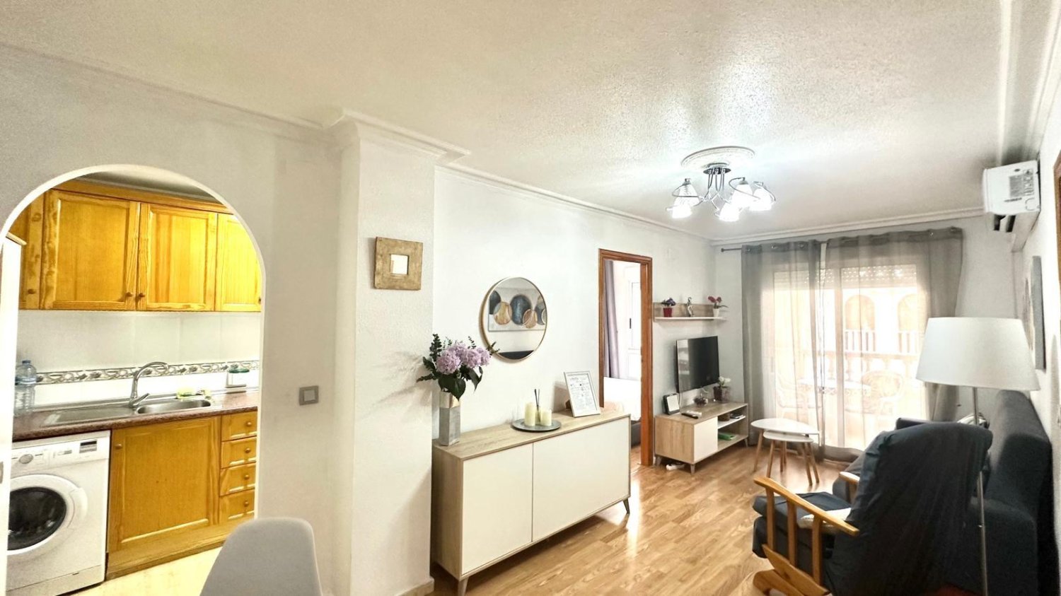 58m² appartement à vendre à Torrevieja, Alicante, Valencian Community, Spain № 370020