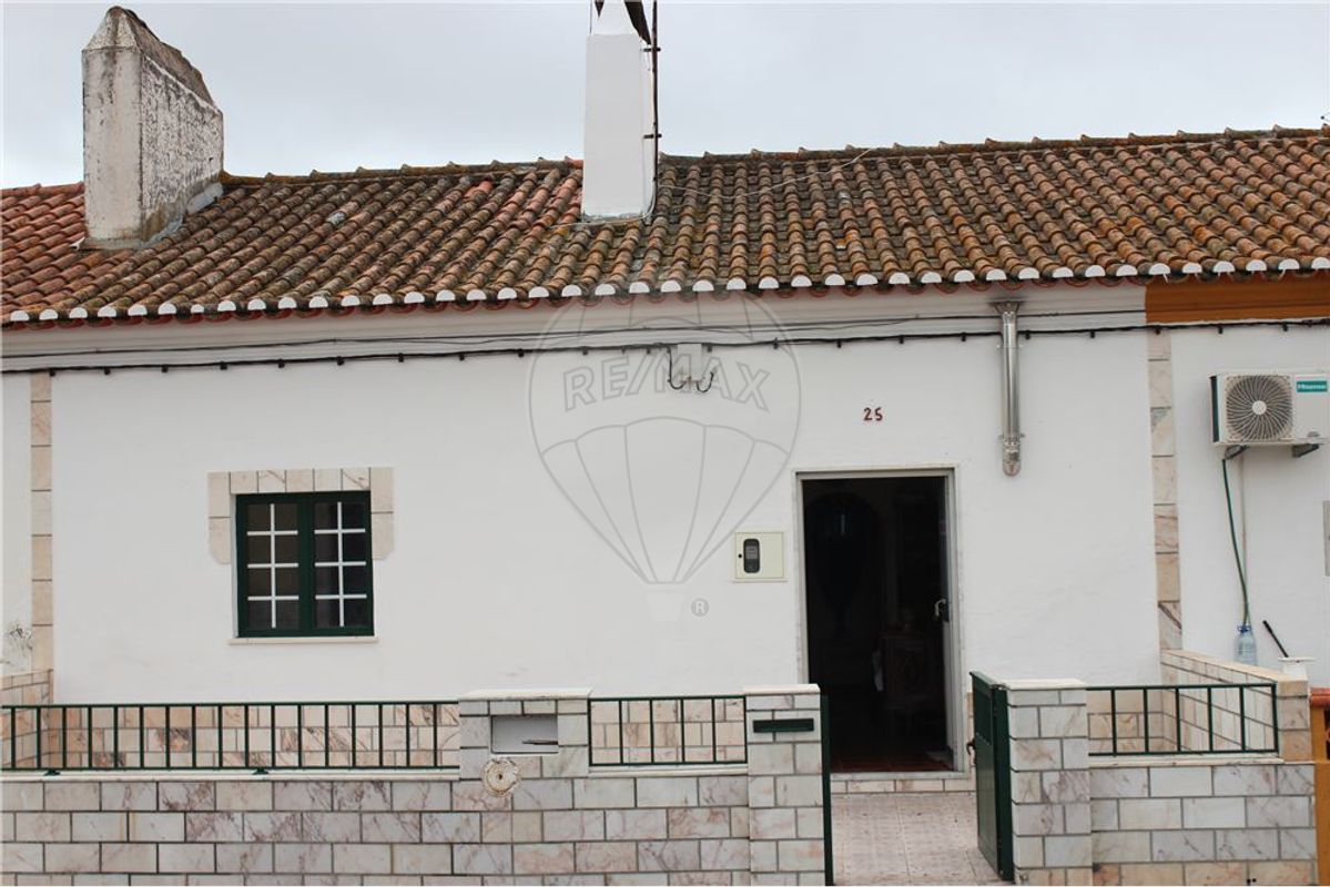 2 bedrooms House in Monforte, Portugal No. 15974