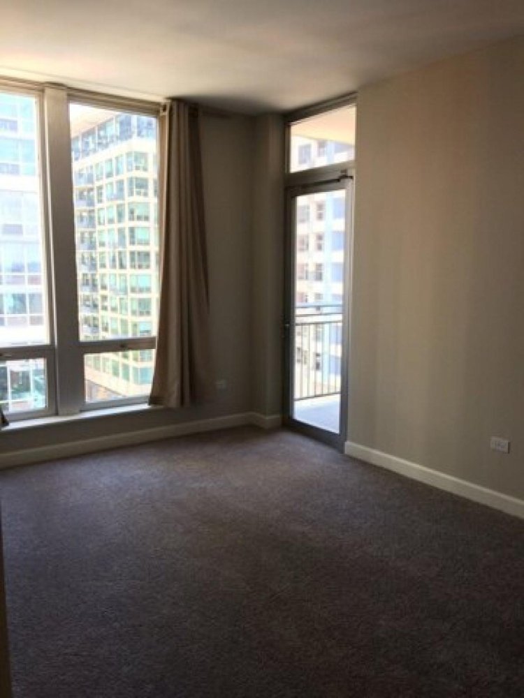 Studio in Chicago, USA No. 400414