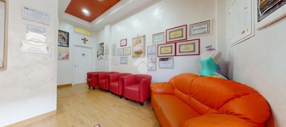 4-salle Appartement à Francavilla Fontana, Italy No. 21900 2