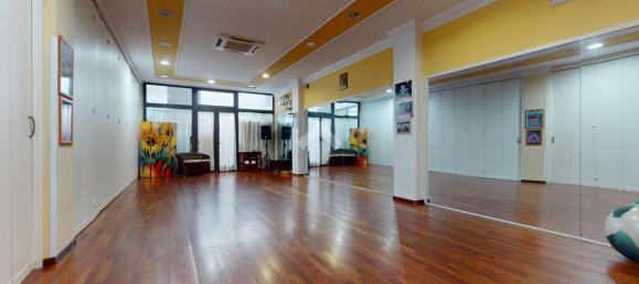 4-salle Appartement à Francavilla Fontana, Italy No. 21900 8