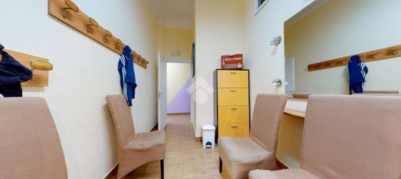 4-salle Appartement à Francavilla Fontana, Italy No. 21900 10