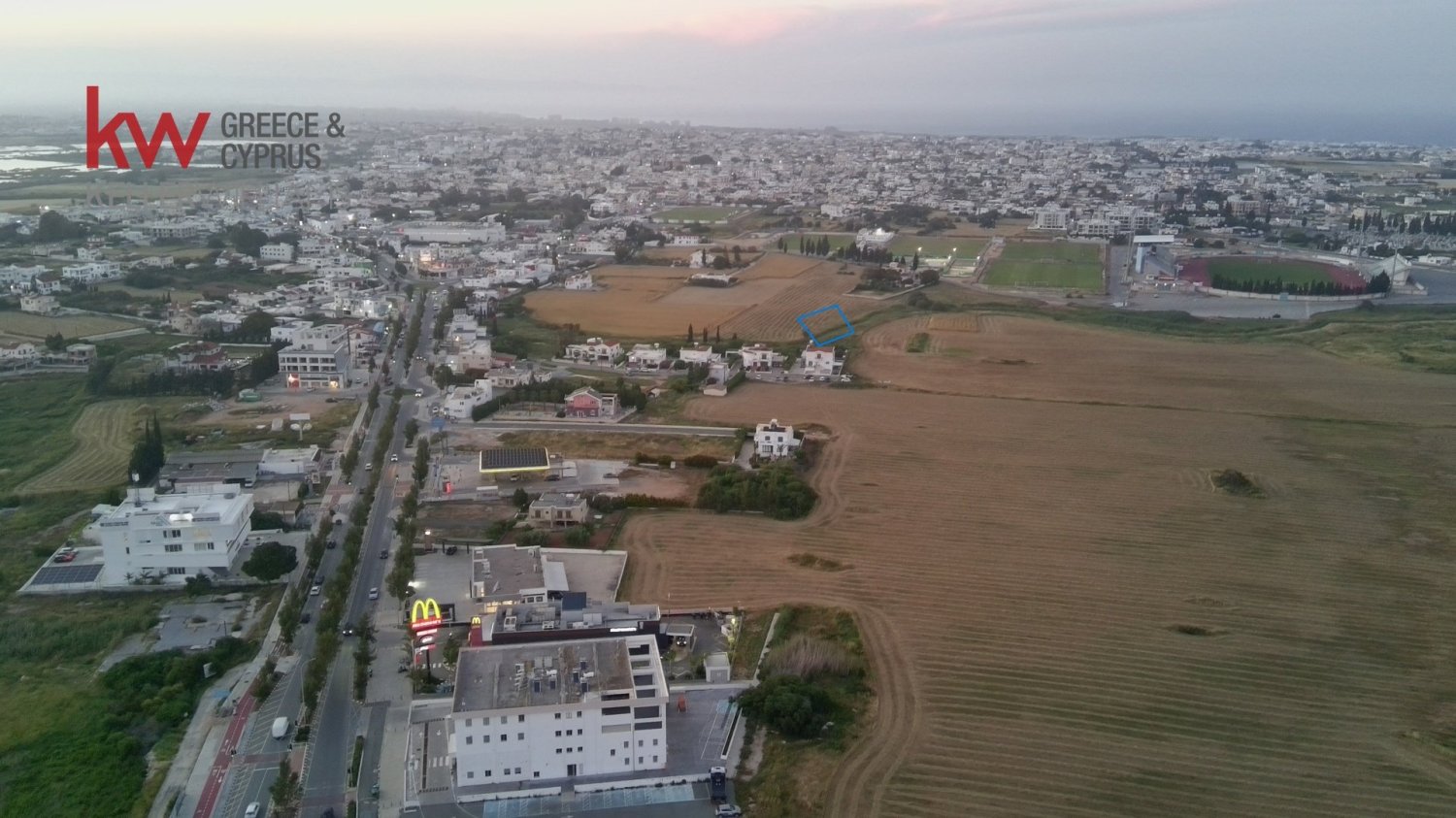 1420 m² terreno en venta en Paralimni, Ammochostos, Cyprus № 181155