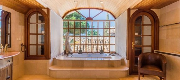 6 غرف نوم منزل في Marbella, Spain رقم 25626 15