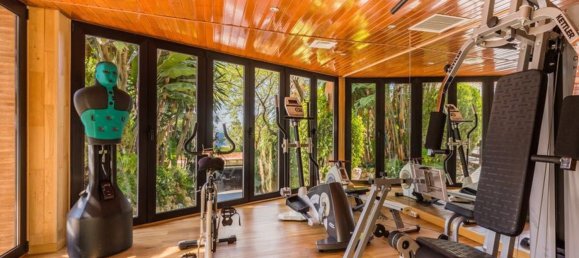 6 غرف نوم منزل في Marbella, Spain رقم 25626 9