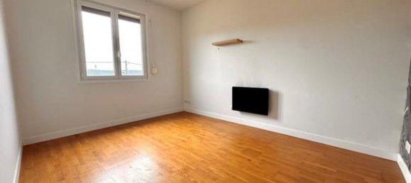 2 bedrooms House in Rouen, France No. 359923 8