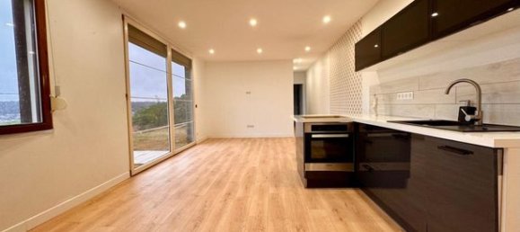 2 bedrooms House in Rouen, France No. 359923 2