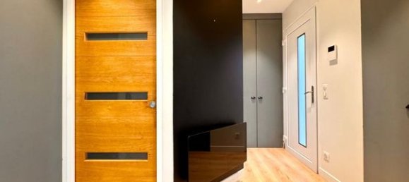 2 bedrooms House in Rouen, France No. 359923 4