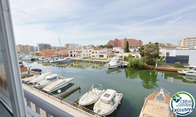 2 غرف نوم شقة في Roses, Spain رقم 237174