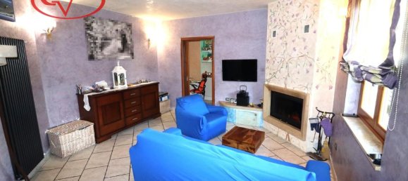 5 rooms Apartment in Bucine, Italy No. 233831 2