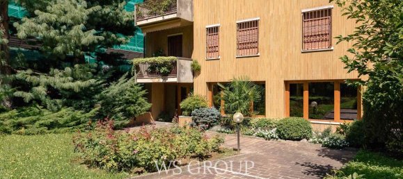 4-salle Appartement à Monza, Italy No. 259015 41