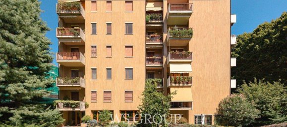 4-salle Appartement à Monza, Italy No. 259015 42