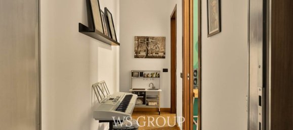 4-salle Appartement à Monza, Italy No. 259015 27