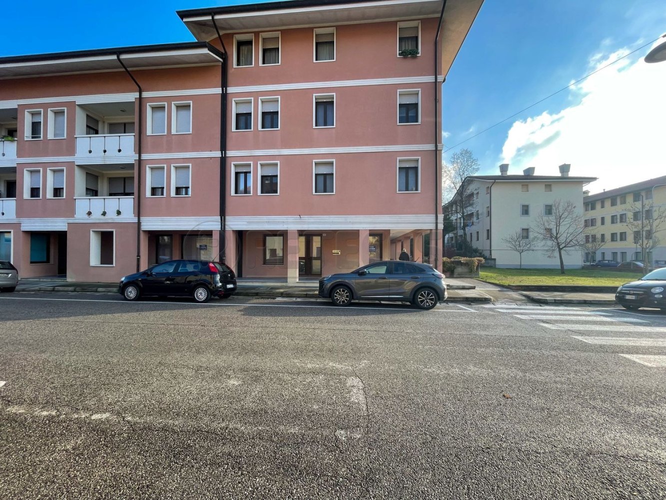 80m² Office in Udine, Italy No. 114771
