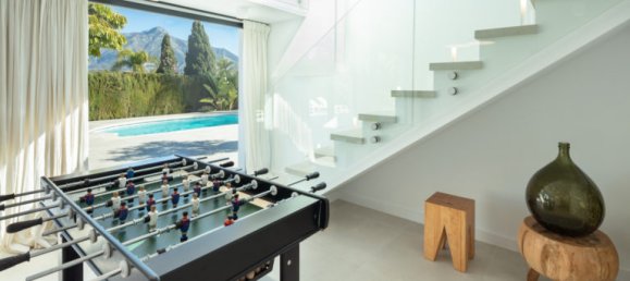 4 bedrooms Villa in Marbella, Spain No. 30597 26