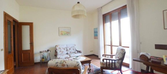 3 bedrooms Apartment in Lucca, Italy No. 210066 11