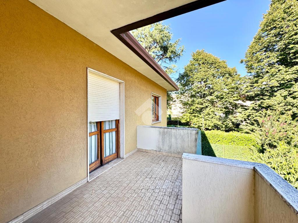 2 bedrooms Apartment in Fiorano al Serio, Italy No. 386027