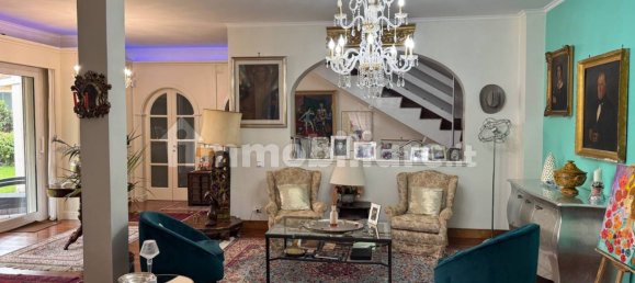 Villa de 4 dormitorios en Grottaferrata, Italy No. 324038 19