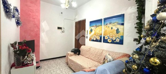 Apartamento de 2 dormitorios en Genoa, Italy No. 176429 11