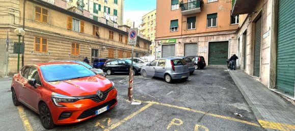 Apartamento de 2 dormitorios en Genoa, Italy No. 176429 9