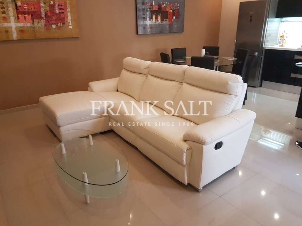 3 bedrooms Apartment in Victoria, Malta No. 5641