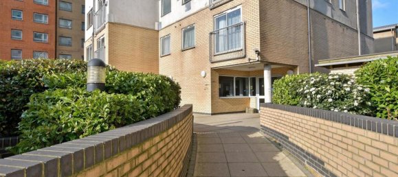 2 chambres Appartement à Essex, United Kingdom No. 3980 4