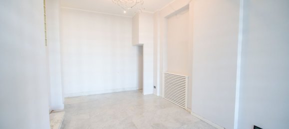 3 rooms Apartment in Turin, Italy No. 127915 12