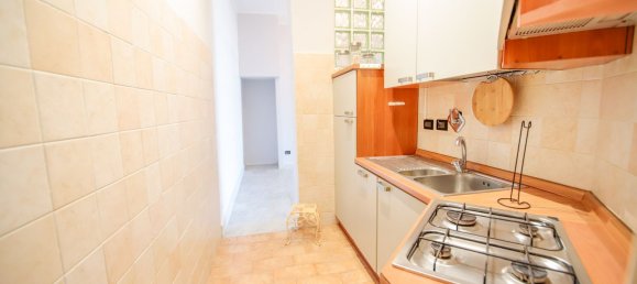 3 rooms Apartment in Turin, Italy No. 127915 7