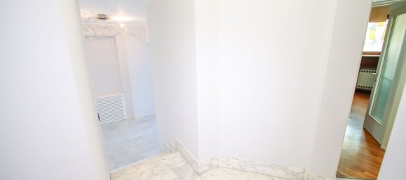 3 rooms Apartment in Turin, Italy No. 127915 19