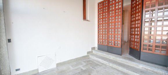 3 rooms Apartment in Turin, Italy No. 127915 96