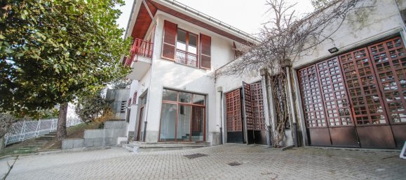 3 rooms Apartment in Turin, Italy No. 127915 6