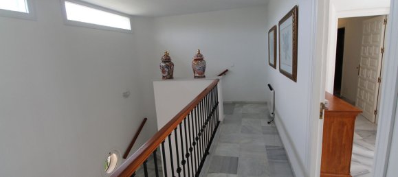 5 bedrooms Villa in Cadiz, Spain No. 29194 36
