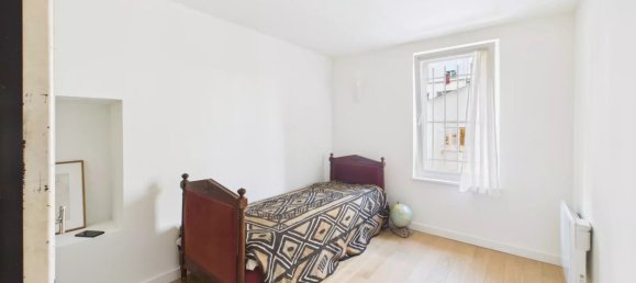 Casa de 4 dormitorios en Les Lilas, France No. 325128 7