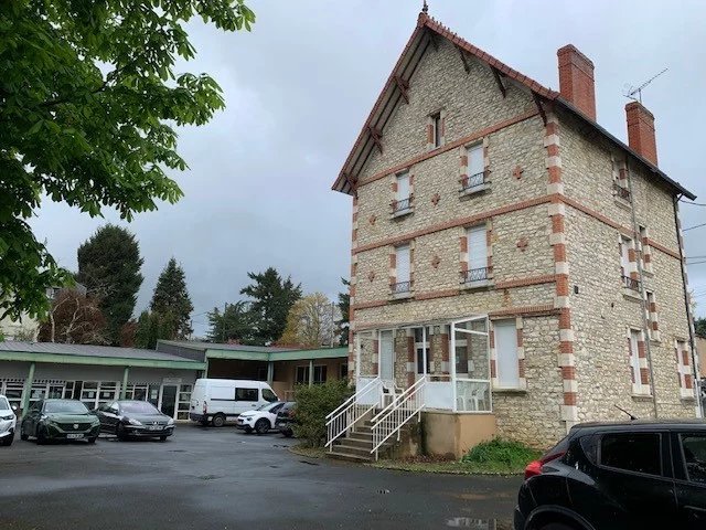 Здание с 7 спальнями в Сен-Гольтье, Франция № 91795