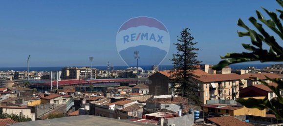 Пентхаус с 4 комнатами в Катания, Италия № 300919 2