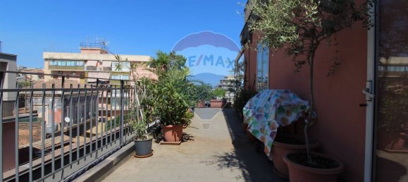 Пентхаус с 4 комнатами в Катания, Италия № 300919 15