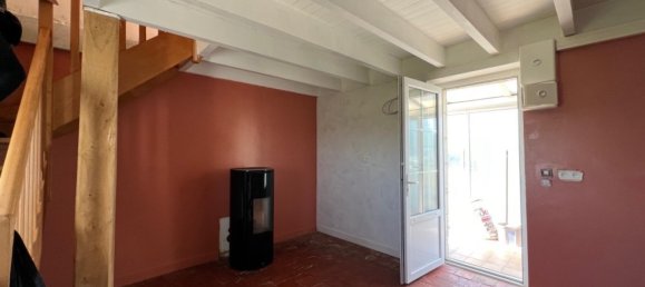 Casa de 2 dormitorios en Marigny-Marmande, France No. 69134 3