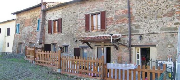 Studio in Sinalunga, Italy No. 135861 5